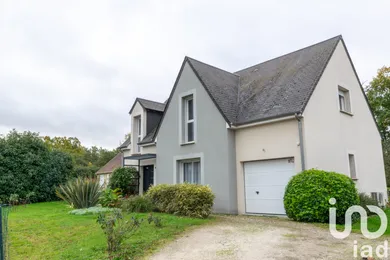 House at Les Bordes (45460)