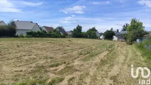 Terrain à bâtir à Ambillou (37340)