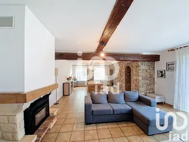 Maison de village à Saint-Martin-de-Bossenay (10100)