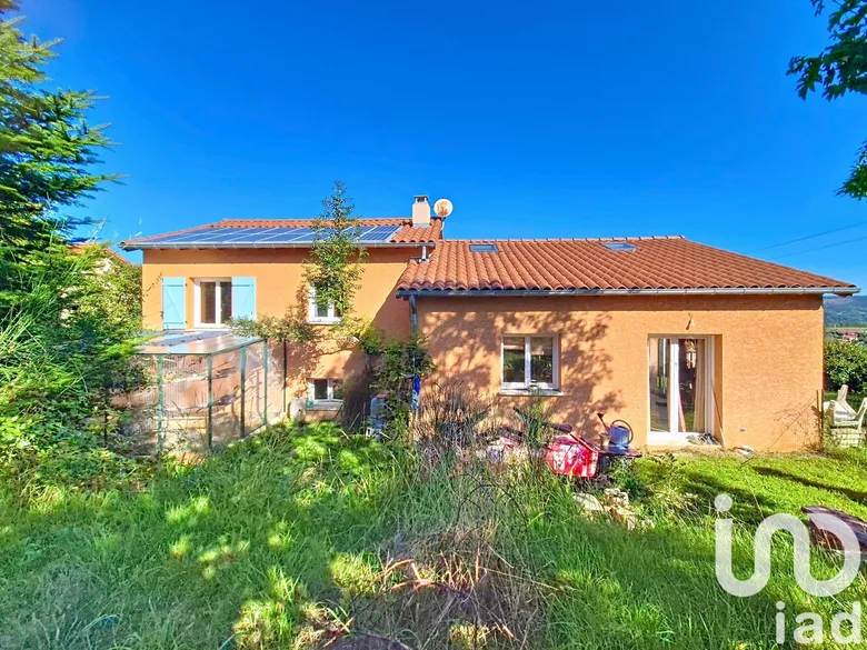 Maison 4 pièces 106 m² · à Lantriac · 106 m² · 210 000 €