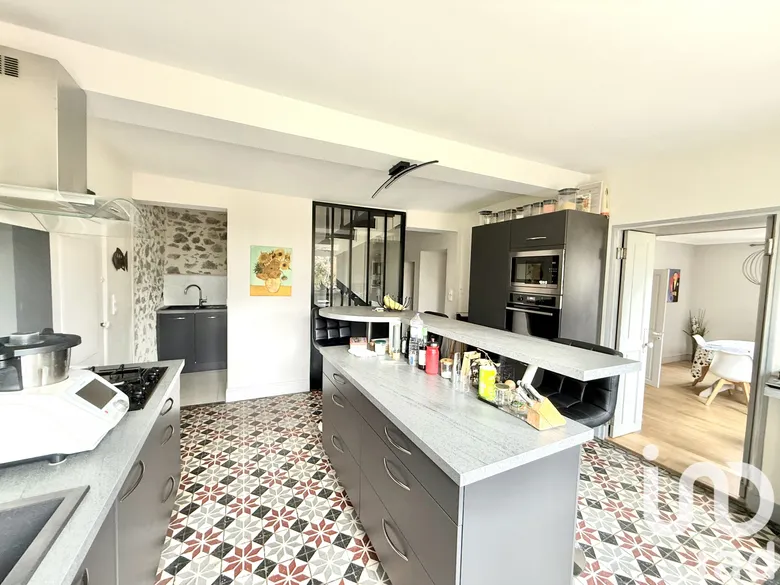 Maison 8 pièces 173 m² · à Bonchamp-lès-Laval · 173,2 m² · 328 200 €