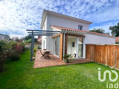 Maison à Boucau (64340)