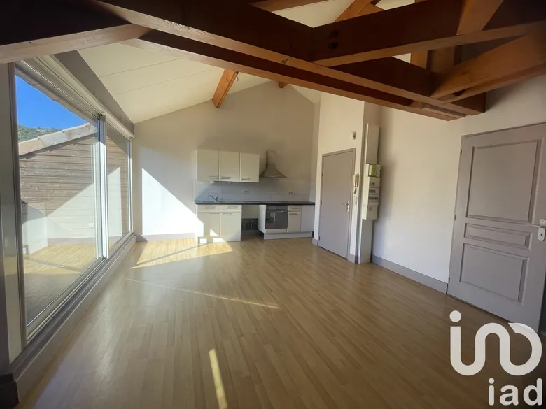 Appartement 5 pièces 62 m² · à Vals-les-Bains · 62 m² · 135 000 €