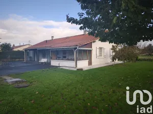 Maison traditionnelle à Magné (79460)