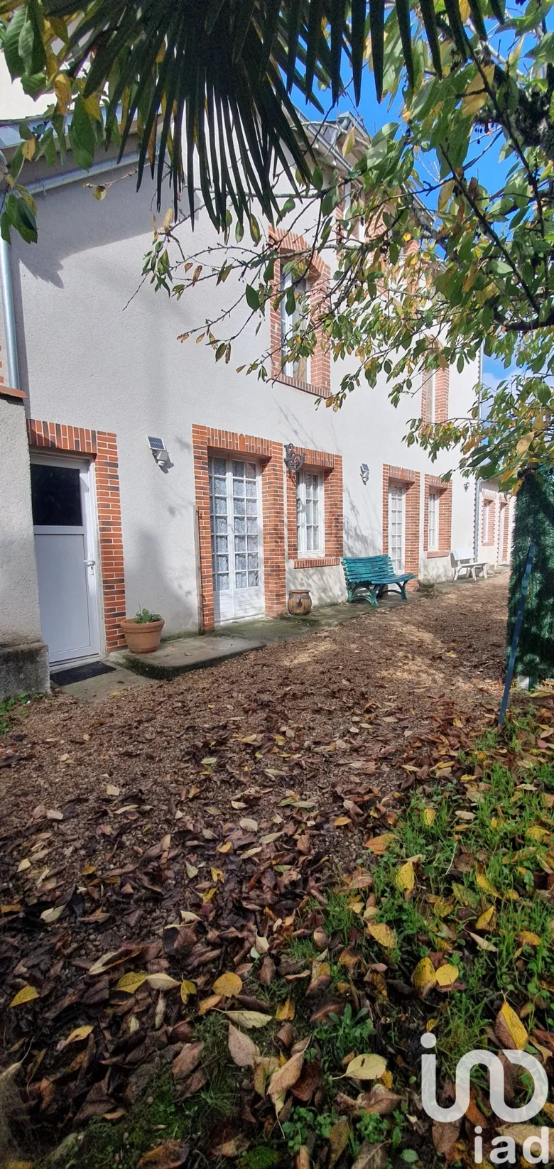 Maison 7 pièces 174 m² · à Cellettes · 173,8 m² · 270 000 €