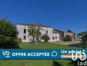 Traditional house at Fontenille-Saint-Martin-d'Entraigues (79110)