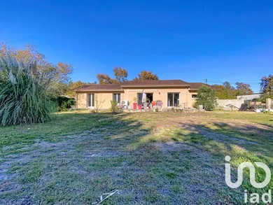 House in Balizac (33730)