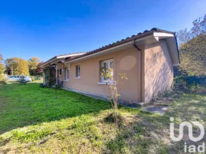 House in Balizac (33730)