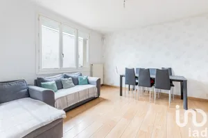 Apartment in Viry-Châtillon (91170)