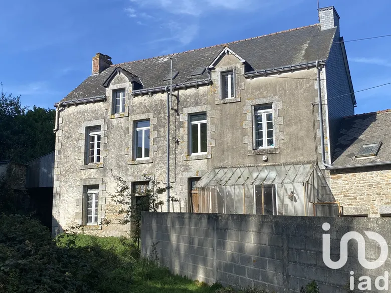 Maison 10 pièces 220 m² · à Plemet · 220 m² · 188 000 €