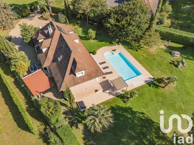 House at Méritein (64190)