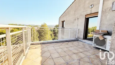 Appartement à L'Isle-sur-la-Sorgue (84800)