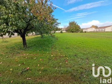 Building plot in Bercloux (17770)