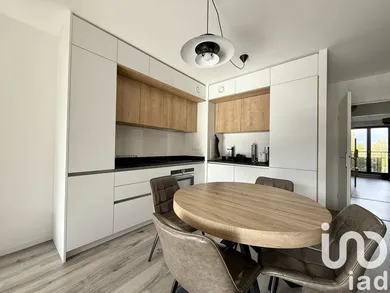 Apartment in Clamart (92140)
