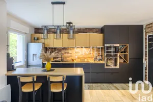 Apartment at Margency (95580)