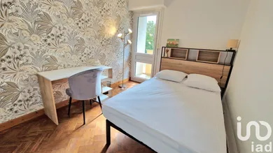 Apartment at Pessac (33600)