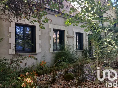 Longère à chinon (37500)