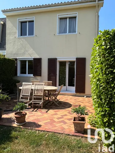 House at Élancourt (78990)