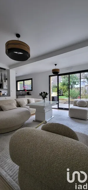 House at Vélizy-Villacoublay (78140)