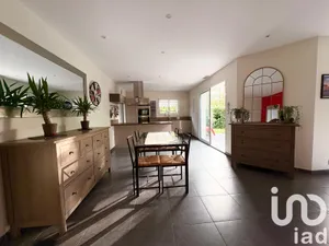 Traditional house in Saint-Médard-d'Eyrans (33650)