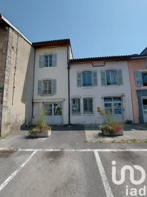 Building at Arinthod (39240)