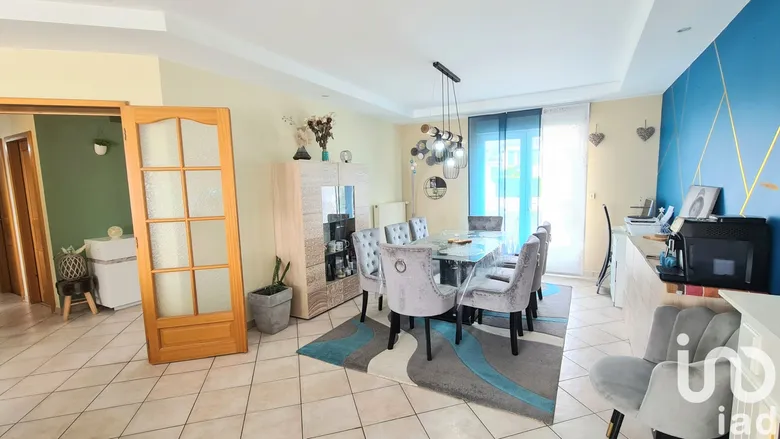 Maison 7 pièces 166 m² · à Courcelles-Chaussy · 166 m² · 339 000 €