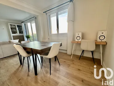 Apartment in Le Bourget (93350)