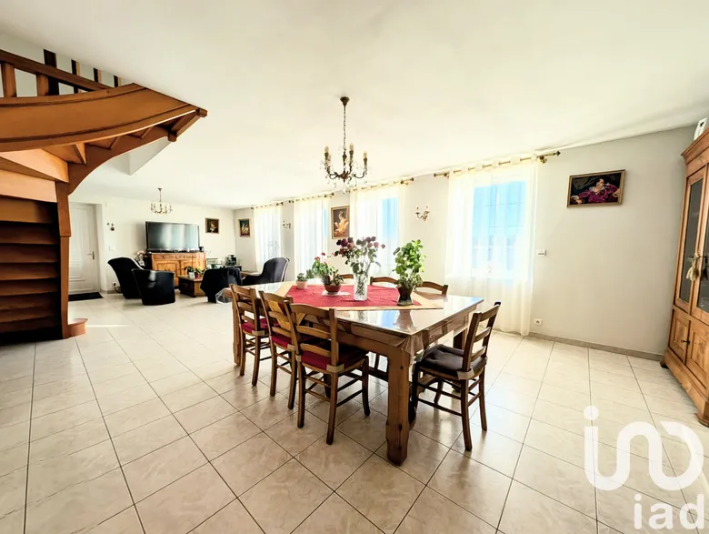 Maison 5 pièces 160 m² · à Janzé · 160 m² · 353 000 €