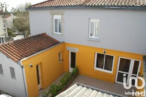 Building in Palluau (85670)