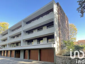 Apartment at Combs-la-Ville (77380)