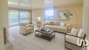 Apartment at Le Chesnay (78150)