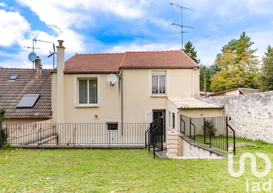 House in Sermaise (91530)