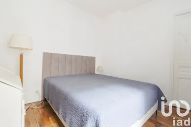Apartment in Paris (75010)