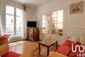 Apartment in Paris (75010)