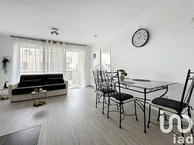 Apartment in Bussy-Saint-Georges (77600)