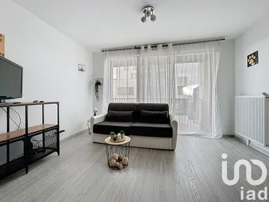 Apartment in Bussy-Saint-Georges (77600)