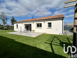 House at La Remaudière (44430)