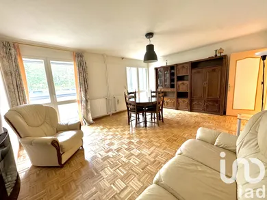 Apartment in Sucy-en-Brie (94370)