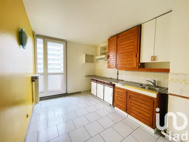 Apartment in Ivry-sur-Seine (94200)
