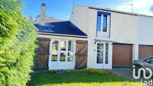 Detached house in Saint-Pierre-lès-Nemours (77140)