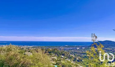 Terrain à Mandelieu-la-Napoule (06210)