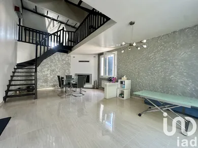 Maison traditionnelle à Villecresnes (94440)