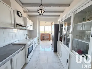 Apartment in La Rochelle (17000)