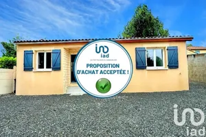 Maison à Roullet-Saint-Estèphe (16440)