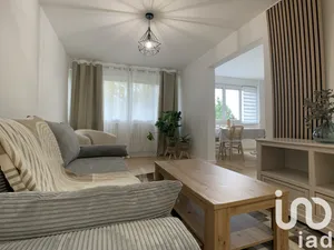 Apartment at Sainte-Foy-lès-Lyon (69110)