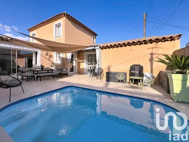 Maison à Saint-Mitre-les-Remparts (13920)