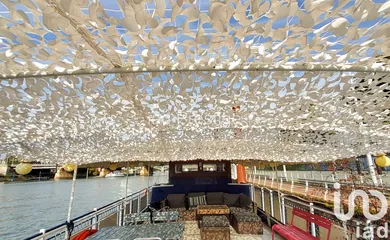 Barge at Levallois-Perret (92300)