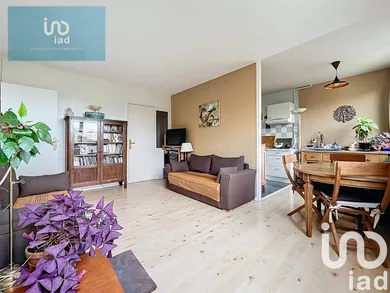 Apartment in Montreuil (93100)