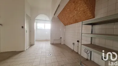 Immeuble à La Ville-aux-Bois-lès-Pontavert (02160)