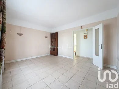 Apartment in Orly (94310)